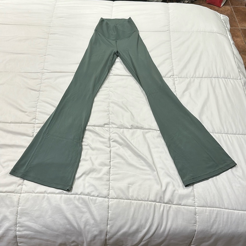 OFFLINE By Aerie Real Me High Waisted Crossover Flare Legging